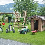 Farm stay Vorderkasbichlhof *